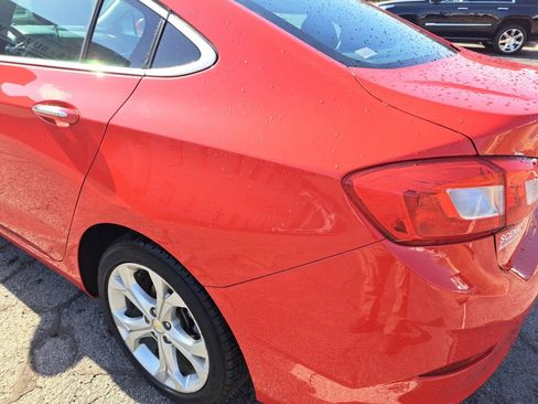 Used 2017 Chevrolet Cruze Premier image 19