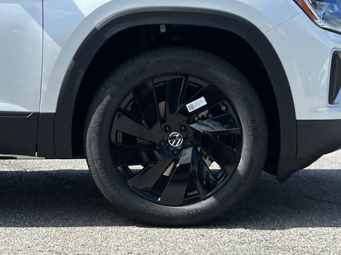 New 2026 Volkswagen Atlas SE image 6