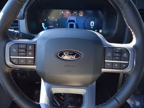 Used 2025 Ford F150 Lariat w/ Equipment Group 502A High image 8