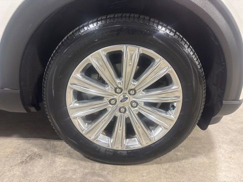 Used 2020 Ford Explorer Limited image 34