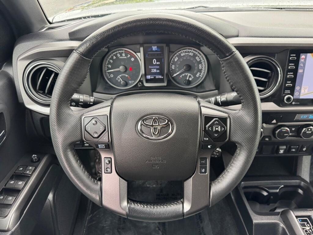 Certified 2022 Toyota Tacoma TRD Sport AWD/4WD image 8