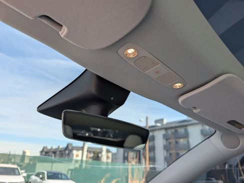 Used 2022 Tesla Model Y Performance image 28