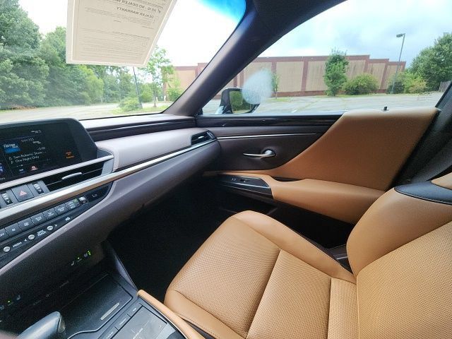 Used 2021 Lexus ES 300h w/ Premium Package FWD image 30