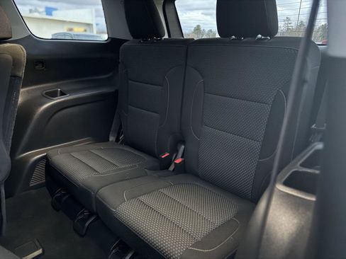 Certified 2023 GMC Acadia SLE w/ Driver Convenience Package image 14