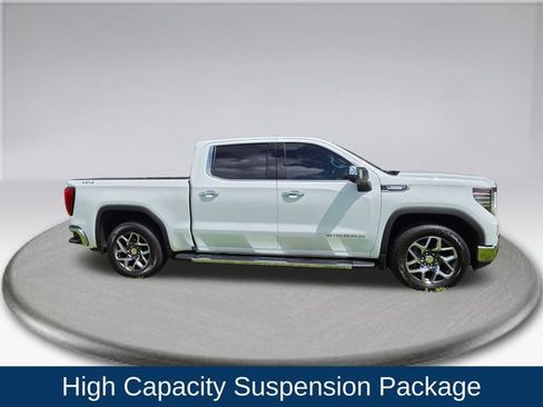 Used 2022 GMC Sierra 1500 SLT w/ SLT Premium Package AWD/4WD image 12