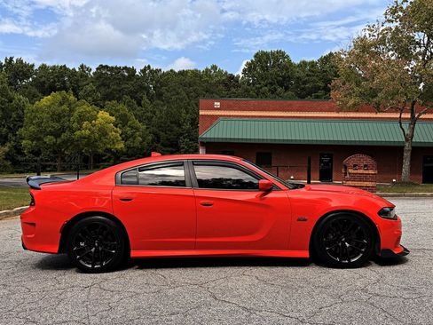Used 2020 Dodge Charger Scat Pack RWD image 4