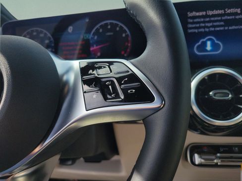 Certified 2026 Mercedes-Benz GLA 250 image 29