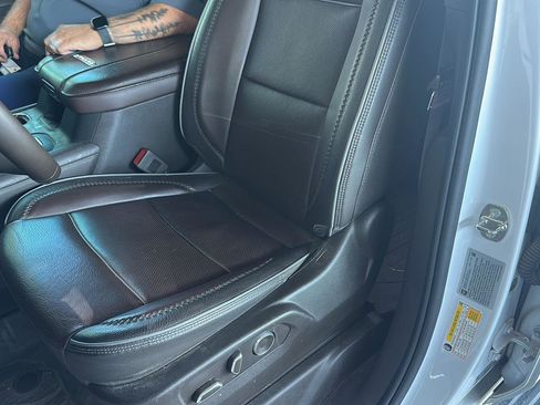 Used 2024 GMC Sierra 2500 Denali w/ Denali Reserve Package AWD/4WD image 5