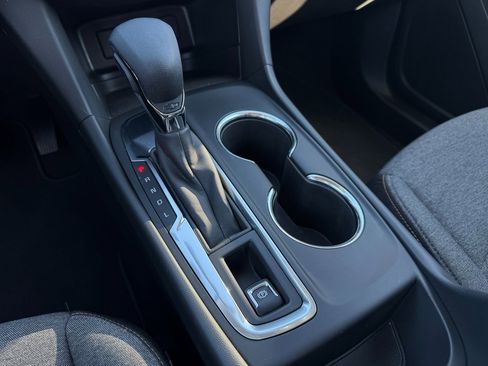 Used 2022 Chevrolet Equinox LT image 26