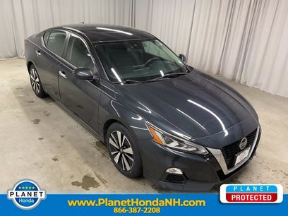 Used 2022 Nissan Altima 2.5 SV