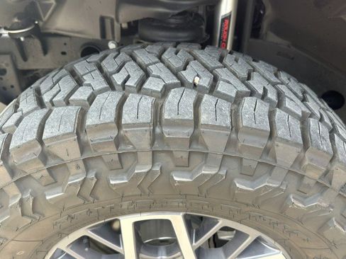 Used 2024 Jeep Wrangler Unlimited Sahara w/ Safety Group image 16