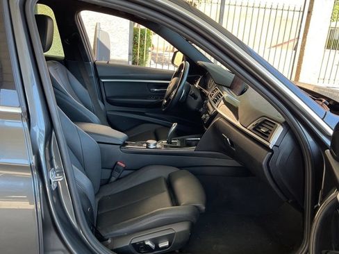 Used 2018 BMW 330e RWD image 6
