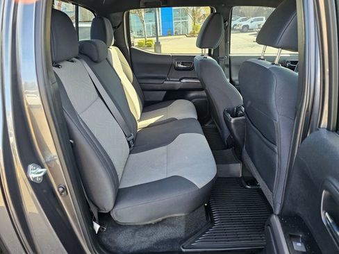 Used 2023 Toyota Tacoma TRD Off-Road w/ Technology Package image 28