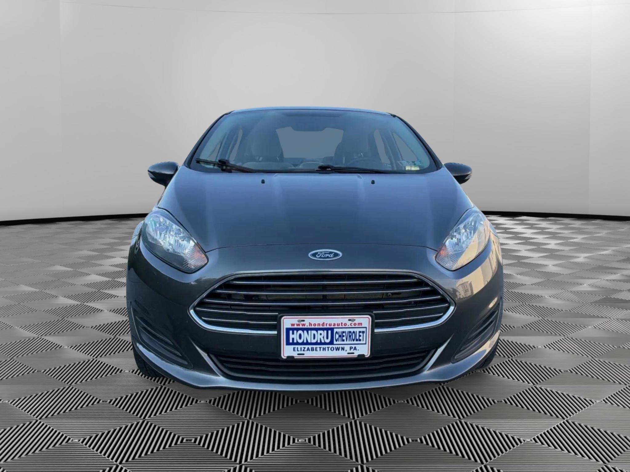 Used 2016 Ford Fiesta SE w/ Cold Weather Package FWD image 7