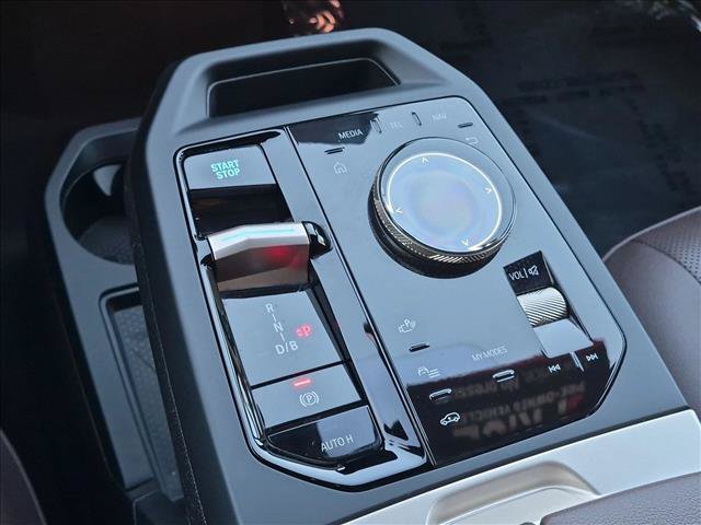 Certified 2024 BMW iX xDrive50 w/ Premium Package AWD/4WD image 12