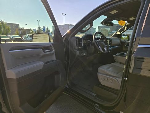 Used 2025 GMC Sierra 1500 SLT AWD/4WD image 24