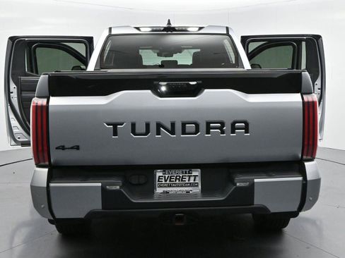 Used 2024 Toyota Tundra Platinum AWD/4WD image 42