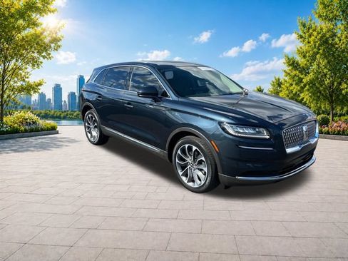 Used 2023 Lincoln Nautilus Reserve AWD/4WD image 11