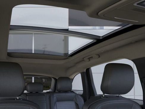 New 2026 Lincoln Nautilus Reserve image 22