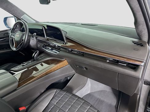 Used 2021 Cadillac Escalade Premium Luxury Platinum image 32