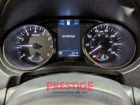 Used 2022 Nissan Rogue Sport SL image 12