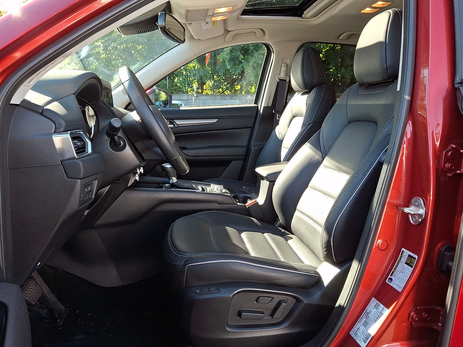 Certified 2024 MAZDA CX-5 AWD 2.5 S w/ Preferred Package image 12