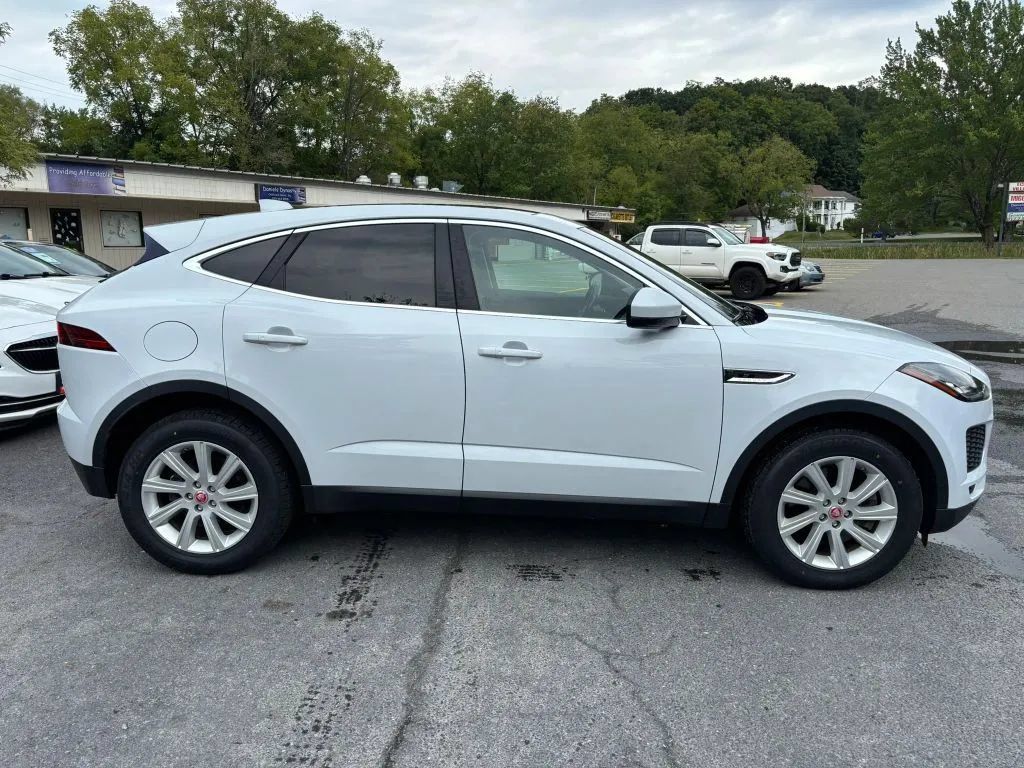 Used 2018 Jaguar E-PACE S AWD/4WD image 9