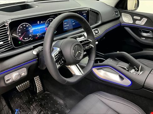 New 2026 Mercedes-Benz GLS 450 GLS 450 image 8