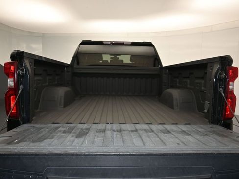 Certified 2021 Chevrolet Silverado 1500 Custom RWD image 24