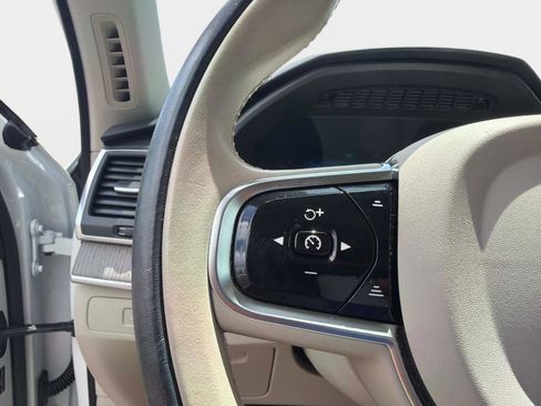 Used 2025 Volvo XC90 B6 Core w/ Protection Package Premier AWD/4WD image 29