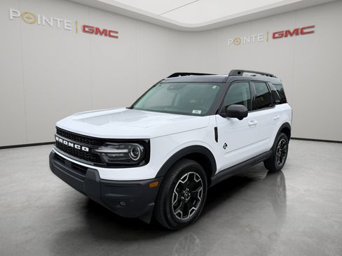 Used 2025 Ford Bronco Sport Outer Banks w/ Outer Banks Tech Package+ AWD/4WD image 7