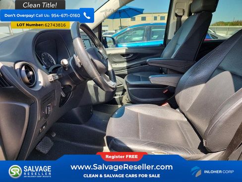 Used 2018 Mercedes-Benz Metris Passenger image 9
