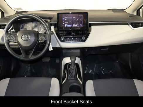 Used 2025 Toyota Corolla LE FWD image 13