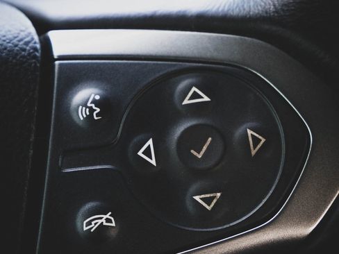 Used 2018 Chevrolet Silverado 2500 LT w/ Midnight Edition image 15