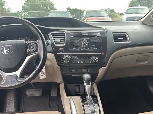 Used 2013 Honda Civic Hybrid Sedan image 34