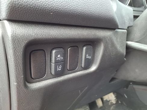 Used 2025 Mitsubishi Outlander Sport AWD image 8