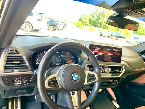 Used 2023 BMW X4 xDrive30i w/ M Sport Package AWD/4WD image 10