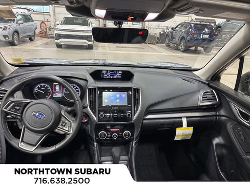 Used 2024 Subaru Forester Premium image 2