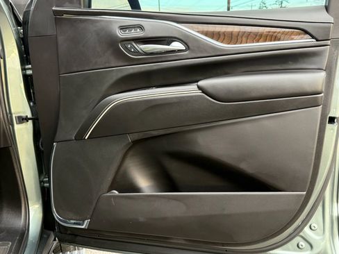 Used 2024 Cadillac Escalade ESV Sport Platinum w/ LPO, ONYX Package image 20