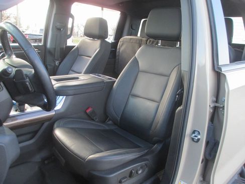 Certified 2022 Chevrolet Silverado 1500 LT Trail Boss w/ Convenience Package II image 15