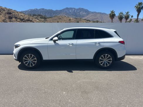 Used 2023 Mercedes-Benz GLC 300 image 8