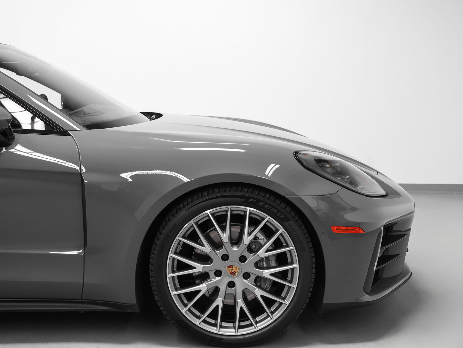 Certified 2025 Porsche Panamera 4 AWD/4WD image 13