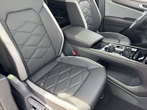 New 2026 Volkswagen Atlas Peak Edition AWD/4WD image 7