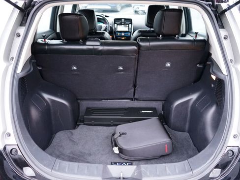 Used 2017 Nissan Leaf SL w/ Premium Package image 11