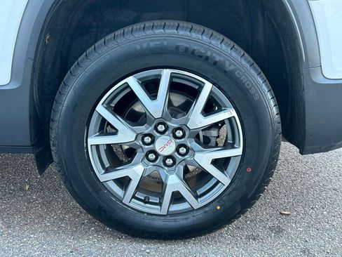 Used 2023 GMC Acadia SLT image 62