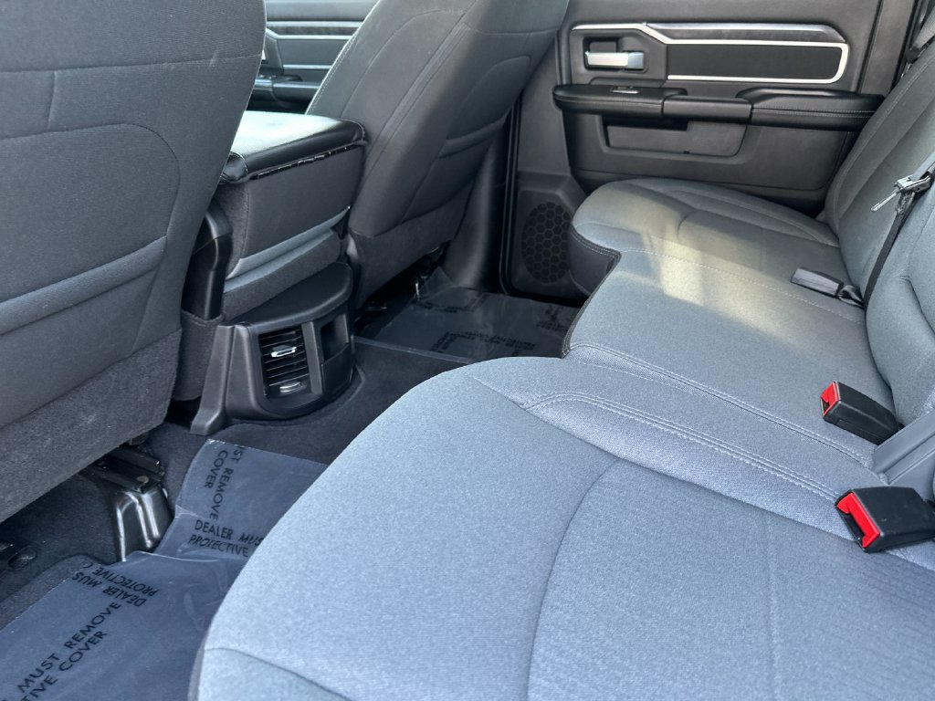 Used 2024 RAM 2500 Big Horn AWD/4WD image 11