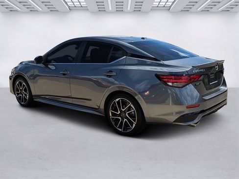 Certified 2025 Nissan Sentra SR w/ SR Premium Package FWD image 7
