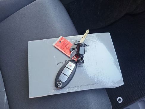 New 2025 Nissan Frontier SV image 31