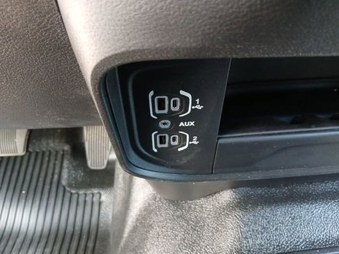 New 2026 RAM 3500 Tradesman AWD/4WD image 40