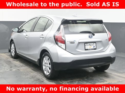 Used 2017 Toyota Prius C Two image 6